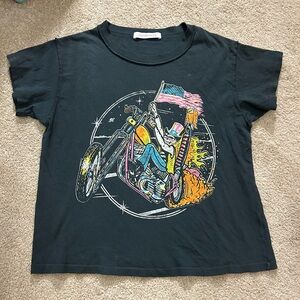 Daydreamer Keep On Rolling Reverse Girlfriend Tee in Vintage Black Size Small